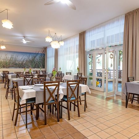Waterside Resort Darłówko Eksteriør billede