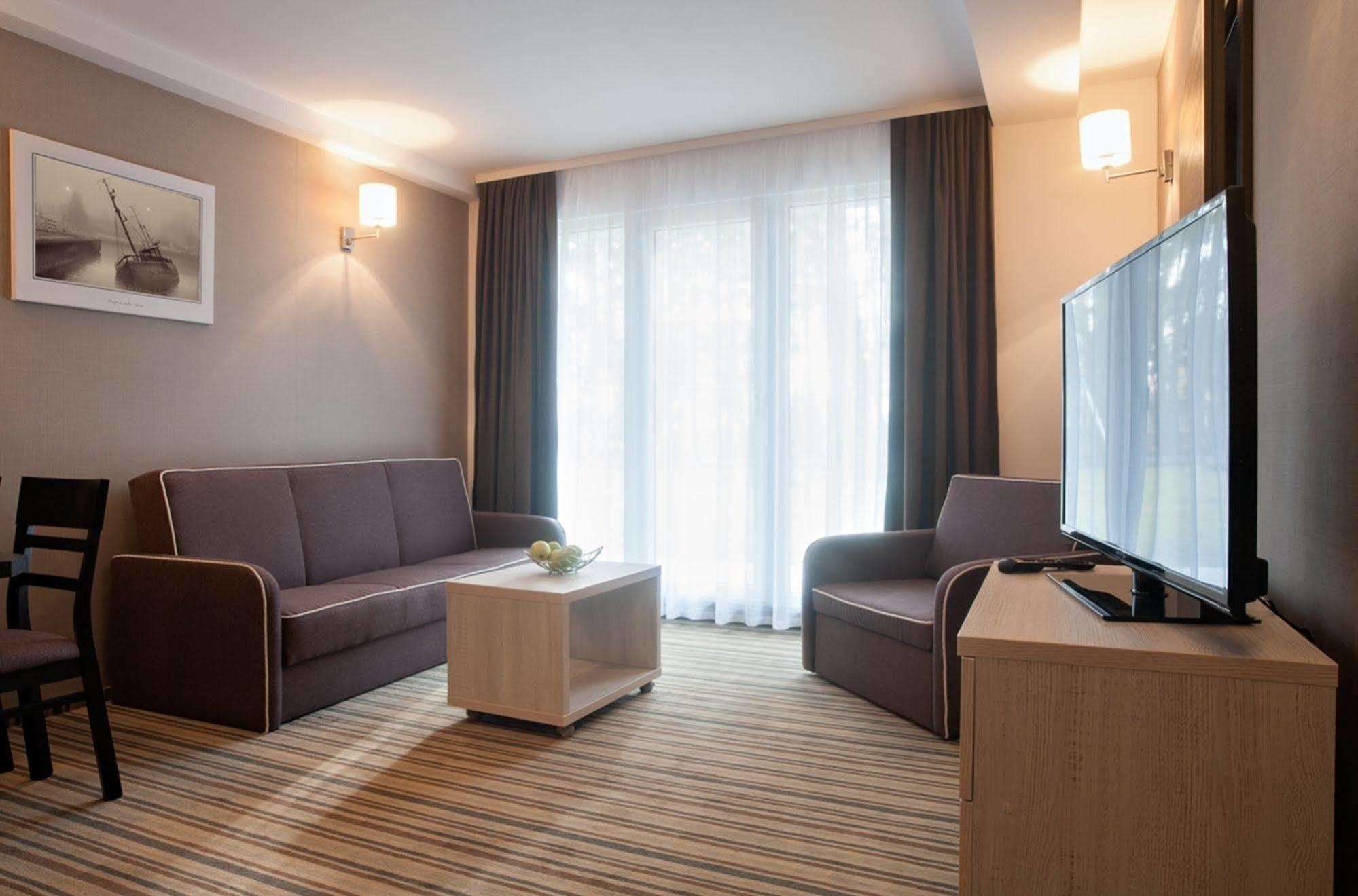 Waterside Resort Darłówko Eksteriør billede