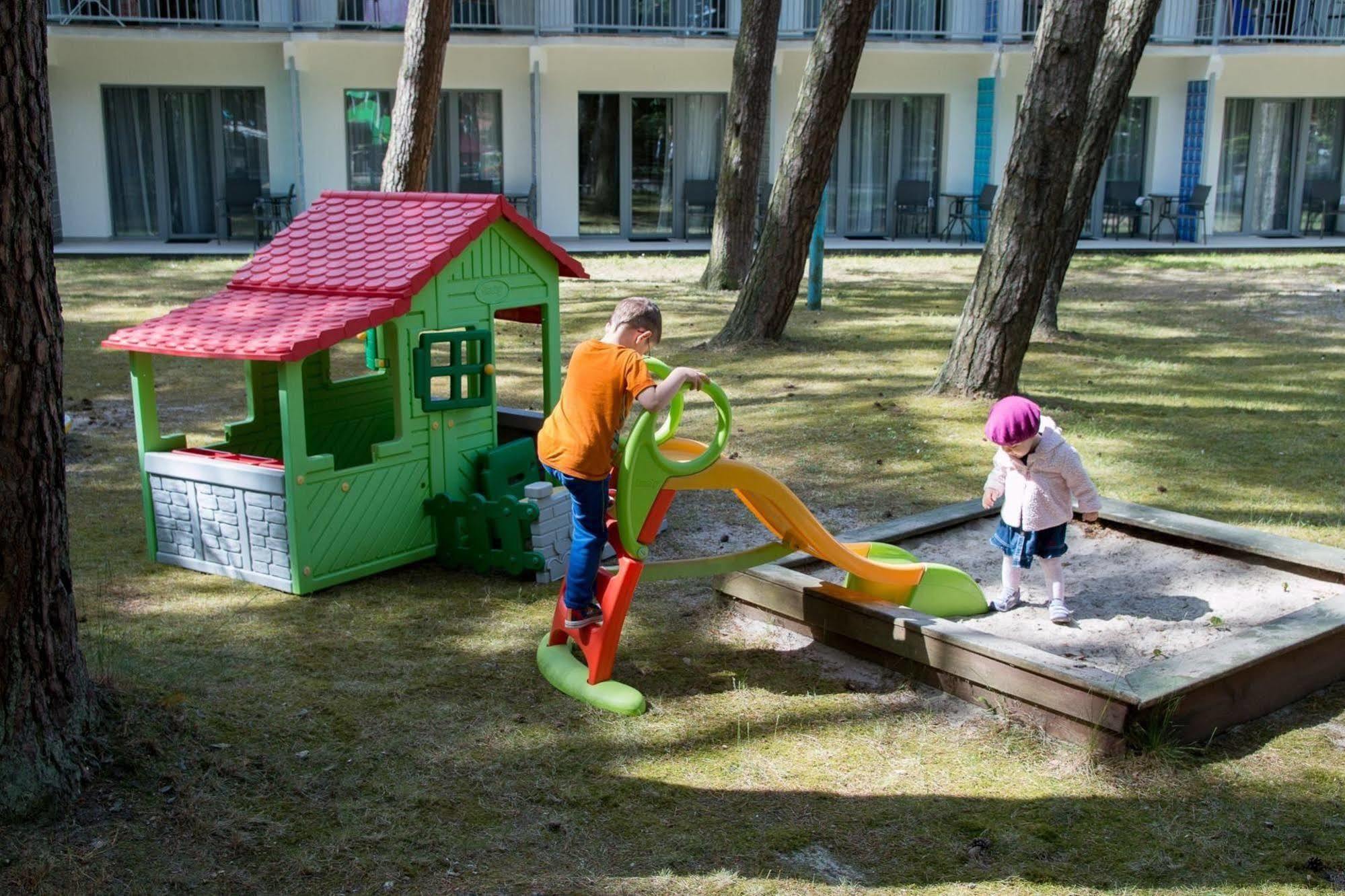 Waterside Resort Darłówko Eksteriør billede